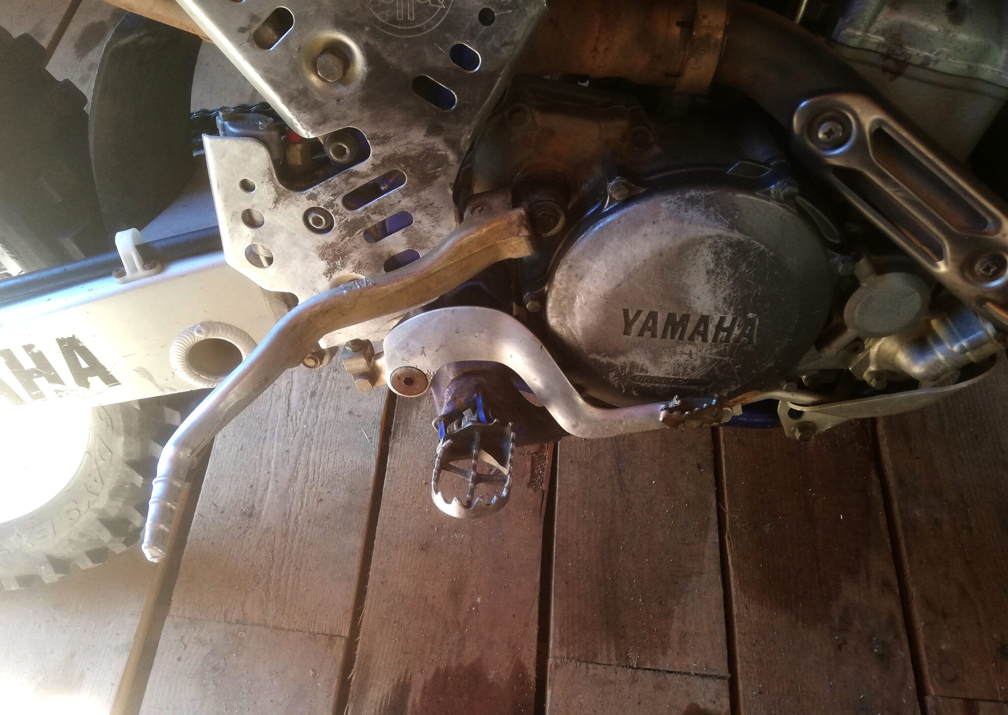 TUTO 13Problème de kick bloqué sur Yamaha WR450F mod. 2003 Part. 1
