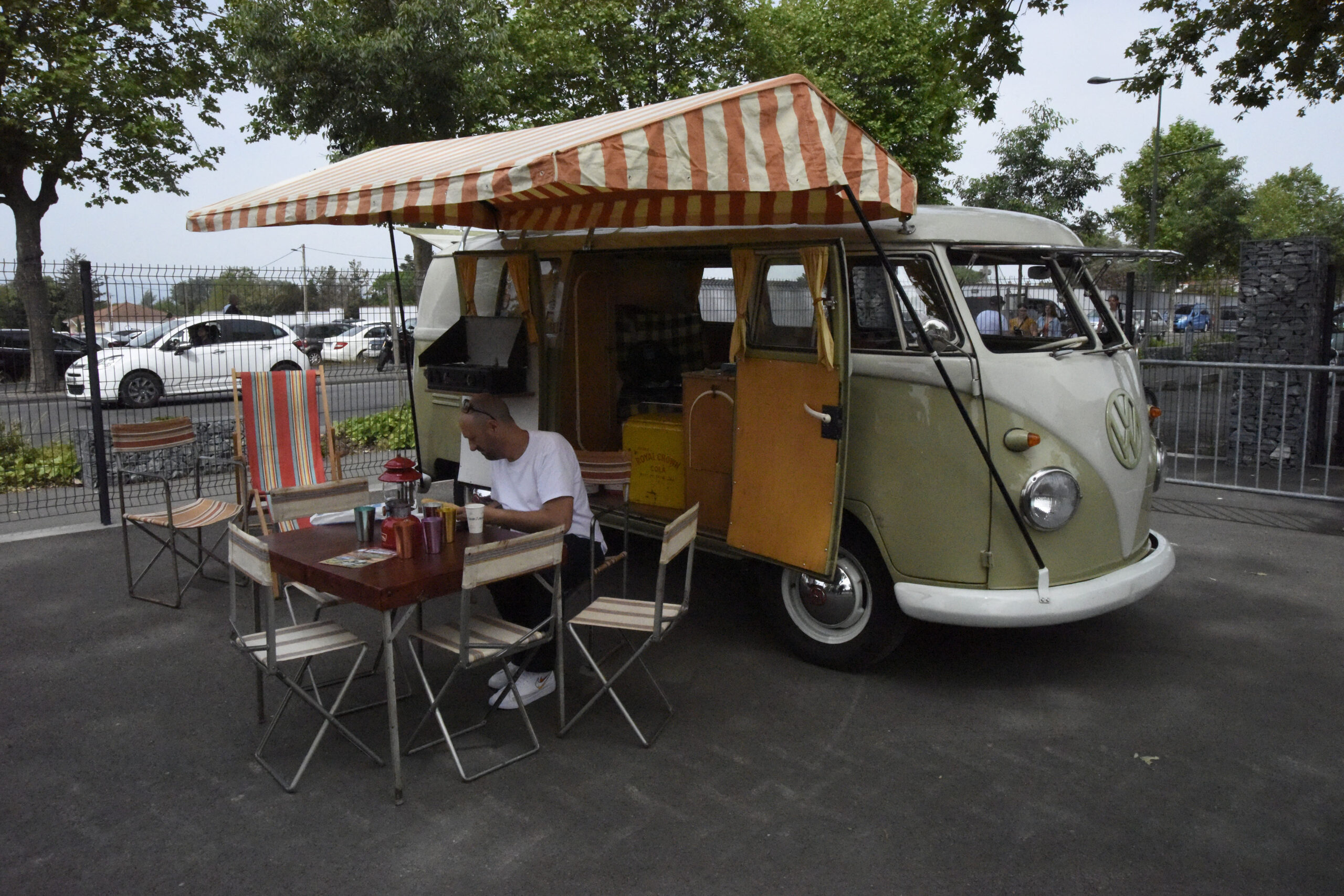 Un Combi Volkswagen camping car. Photo by MMK