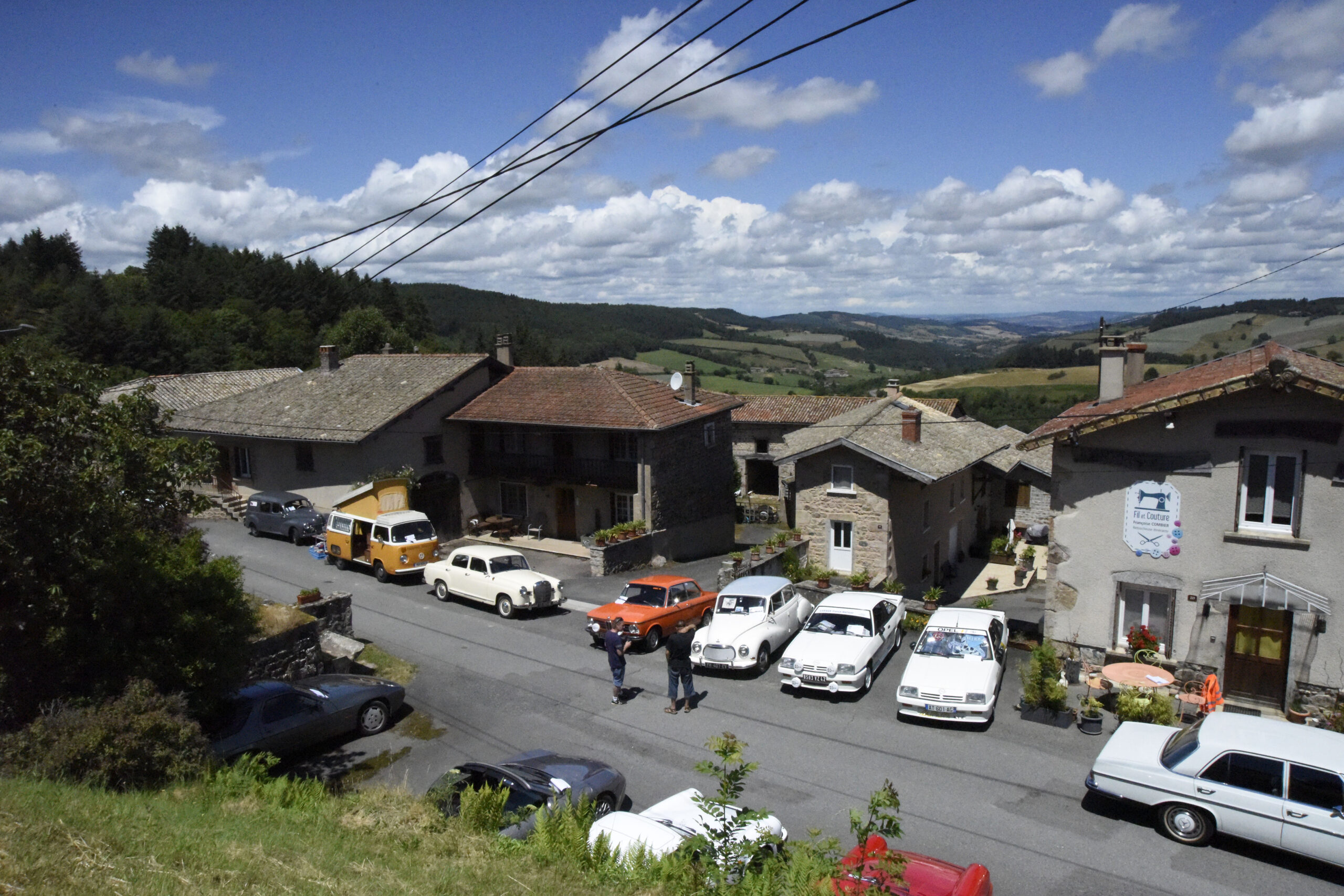 Les véhicules exposés aux Rétropétarades d'Avenas dans le Beaujolais le dimanche 5 juin 2022. Photos by MMK.